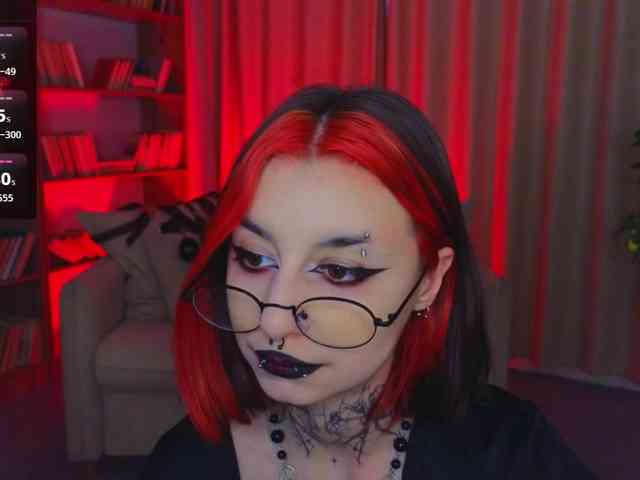 MistressMarcelline webcam
