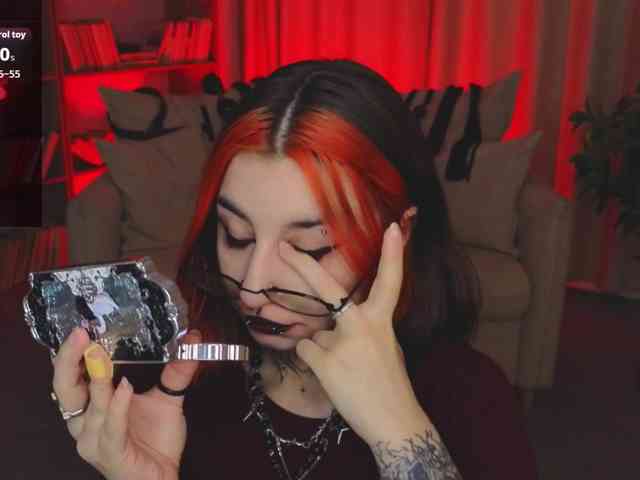 MistressMarcelline webcam