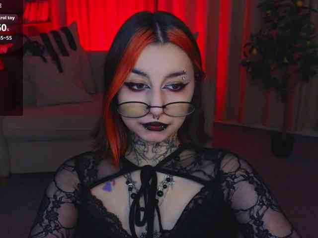 MistressMarcelline webcam