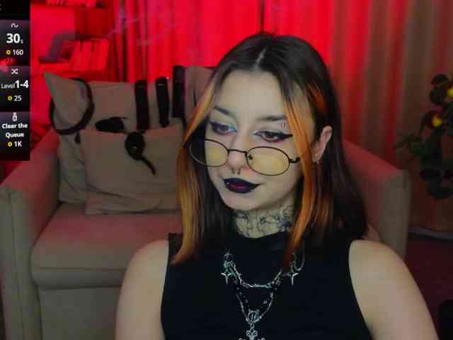 MistressMarcelline webcam