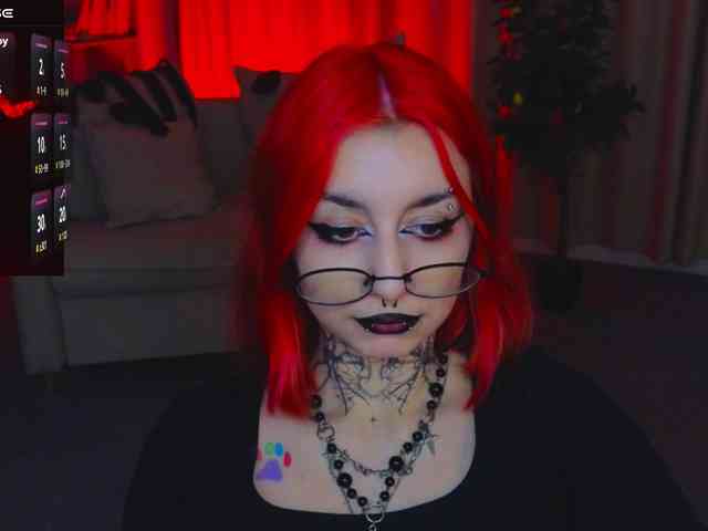 MistressMarcelline webcam
