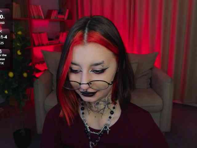 MistressMarcelline webcam