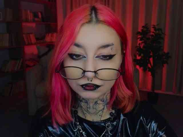 MistressMarcelline webcam