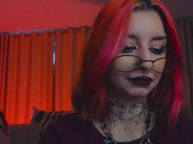 MistressMarcelline webcam