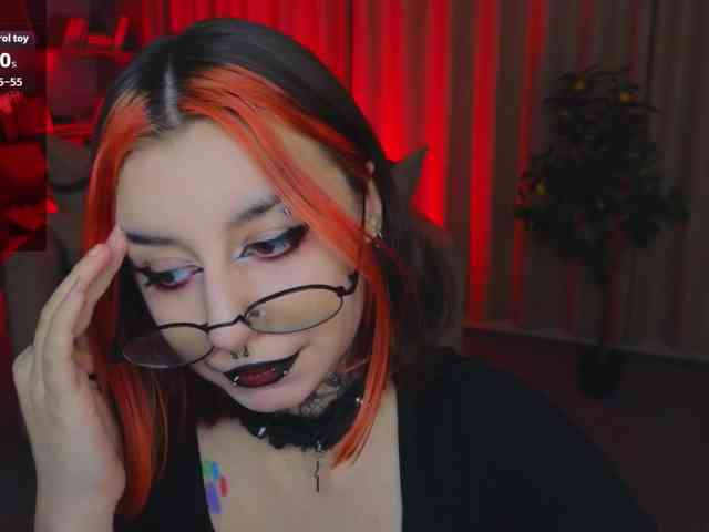 MistressMarcelline webcam
