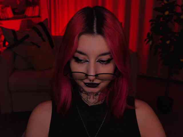 MistressMarcelline webcam