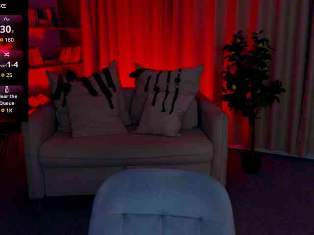 MistressMarcelline webcam
