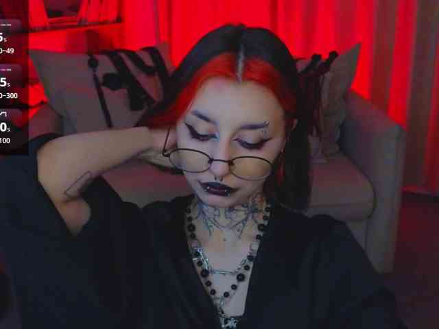 MistressMarcelline webcam