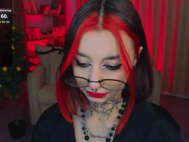 MistressMarcelline webcam