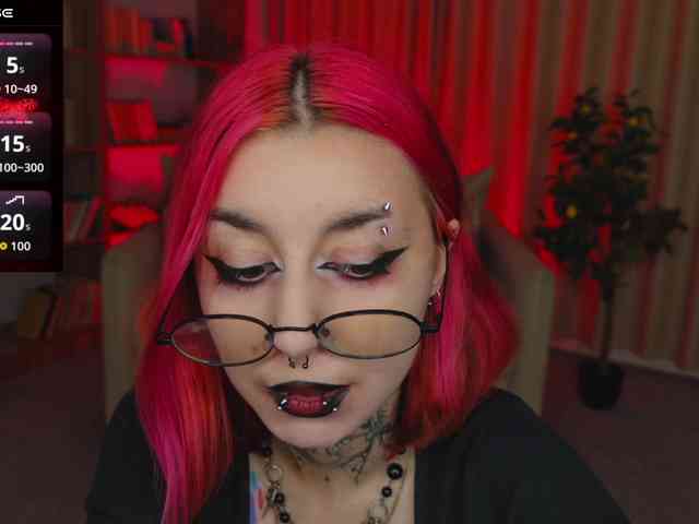 MistressMarcelline webcam