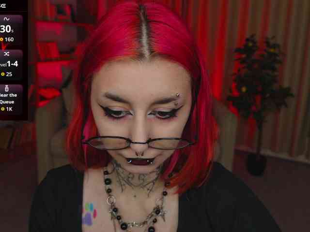 MistressMarcelline webcam