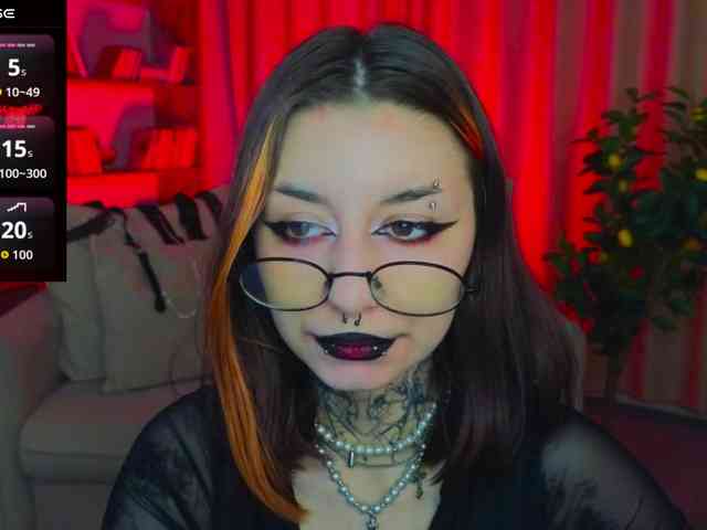 MistressMarcelline webcam