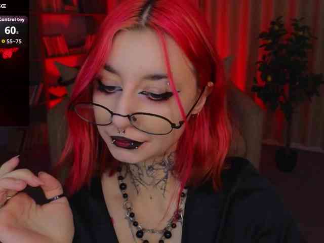 MistressMarcelline webcam