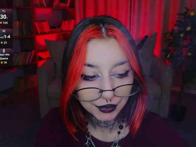 MistressMarcelline webcam