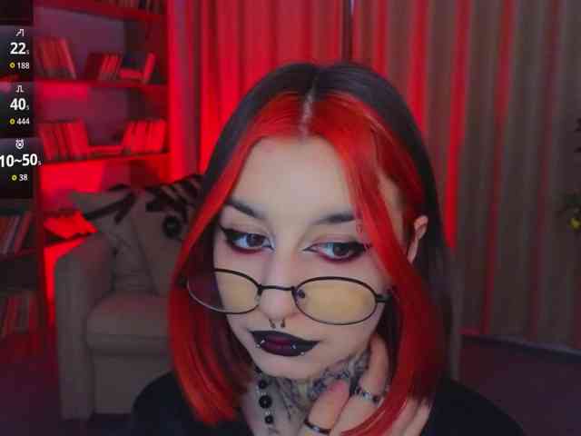 MistressMarcelline webcam