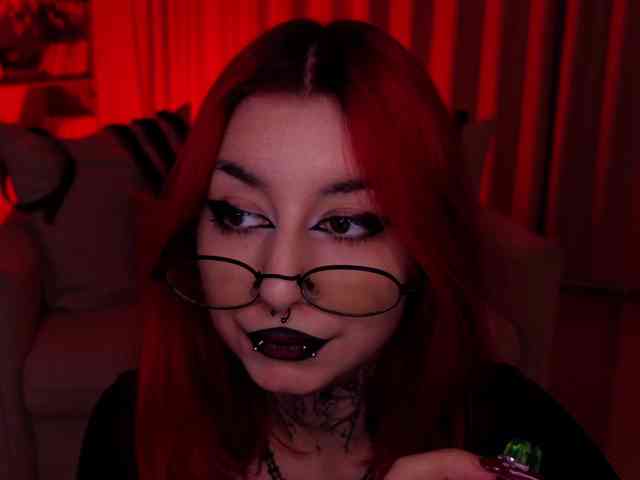 MistressMarcelline webcam