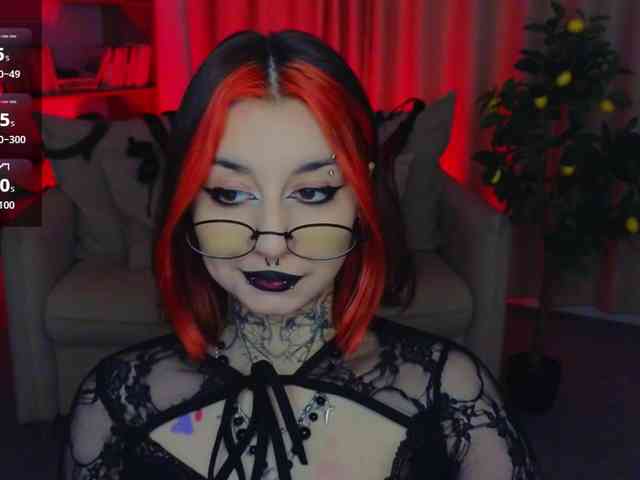 MistressMarcelline webcam