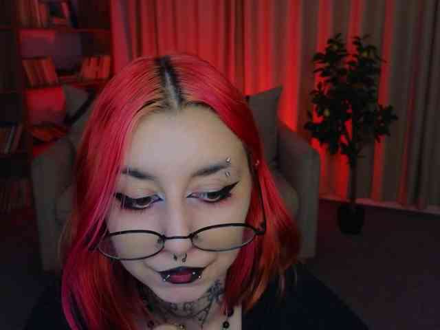 MistressMarcelline webcam