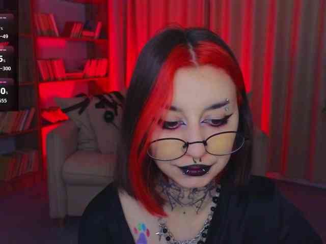 MistressMarcelline webcam