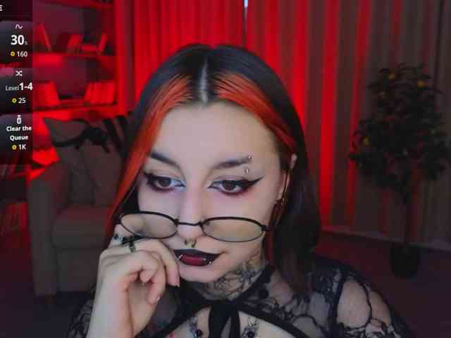 MistressMarcelline webcam