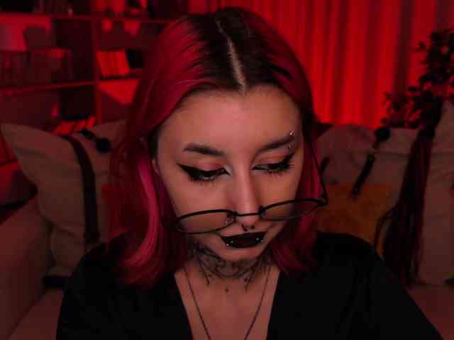 MistressMarcelline MistressMarcelline