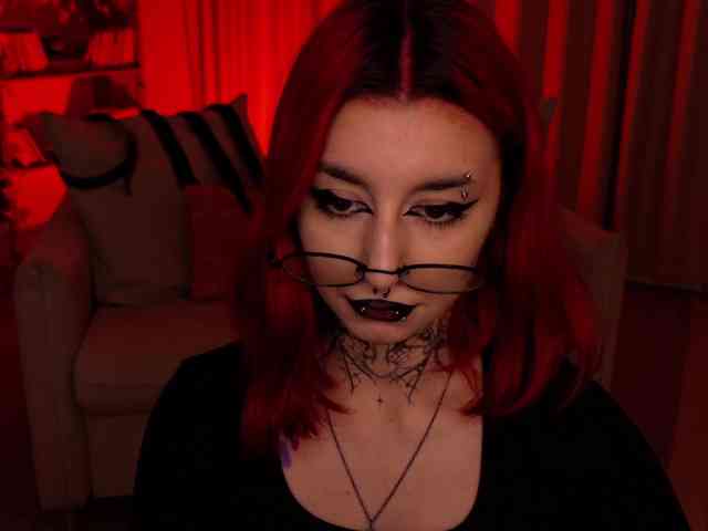 MistressMarcelline webcam