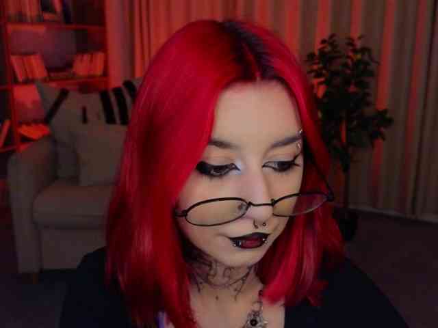 MistressMarcelline webcam