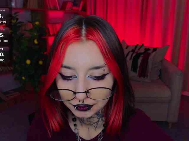 MistressMarcelline webcam