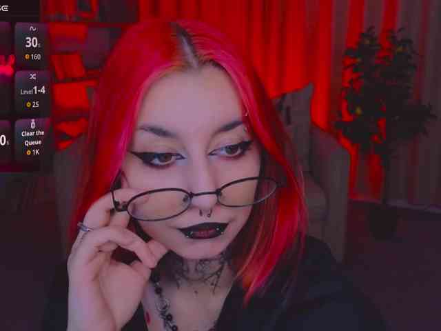 MistressMarcelline webcam