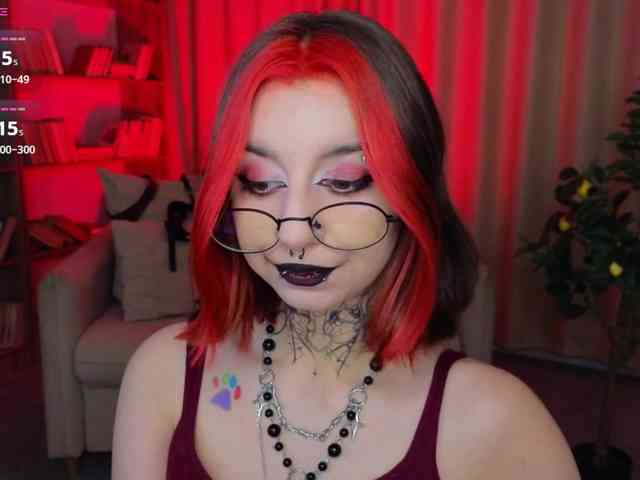 MistressMarcelline webcam