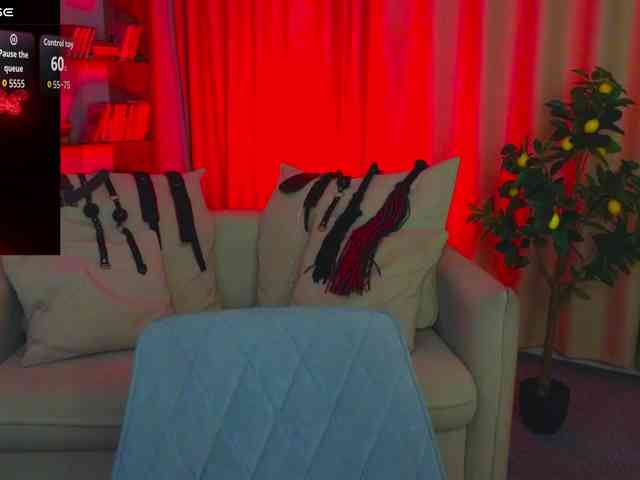 MistressMarcelline webcam