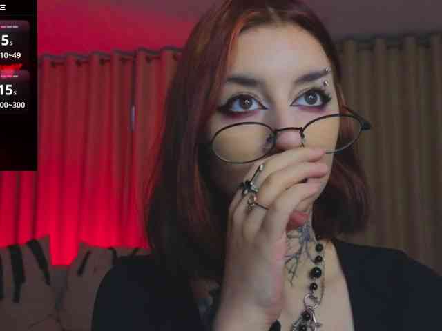 MistressMarcelline webcam