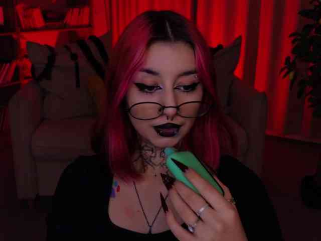 MistressMarcelline webcam