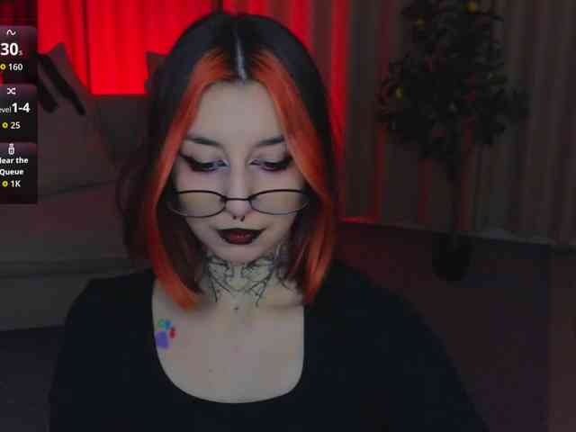 MistressMarcelline webcam