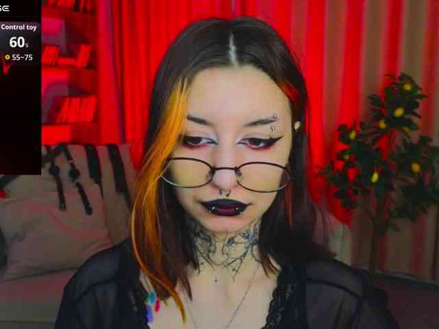 MistressMarcelline webcam