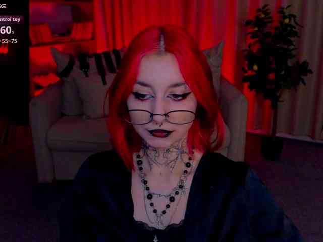 MistressMarcelline webcam