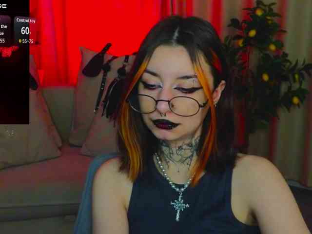 MistressMarcelline webcam