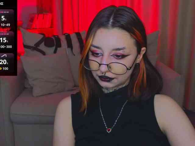 MistressMarcelline webcam