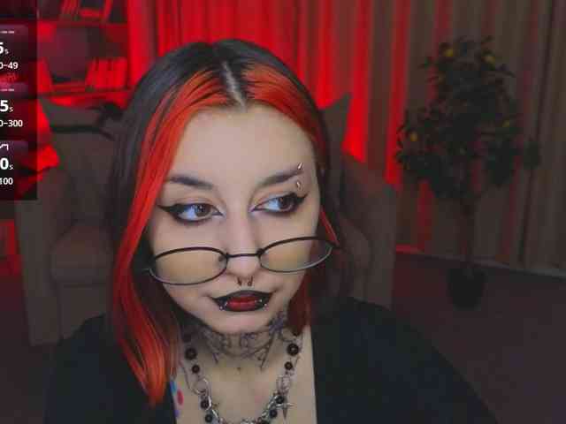 MistressMarcelline webcam