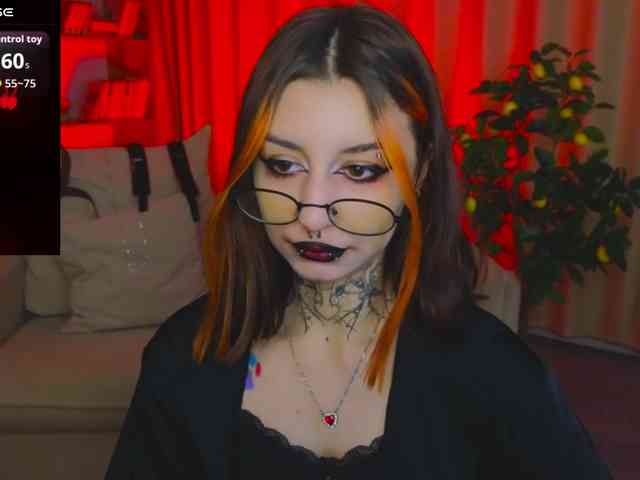 MistressMarcelline webcam