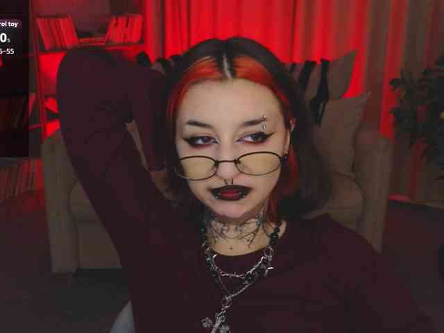 MistressMarcelline webcam