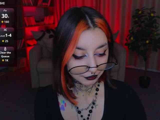 MistressMarcelline webcam