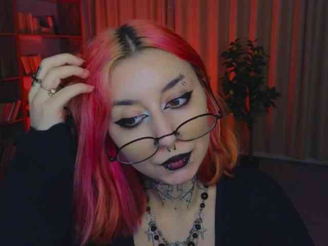 MistressMarcelline webcam