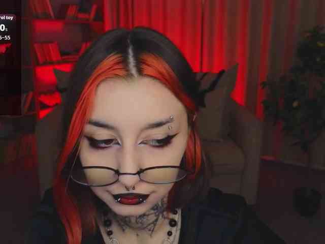 MistressMarcelline webcam
