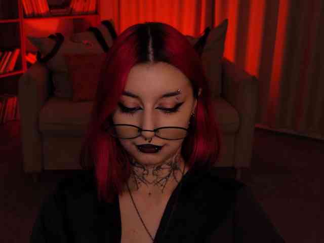 MistressMarcelline webcam