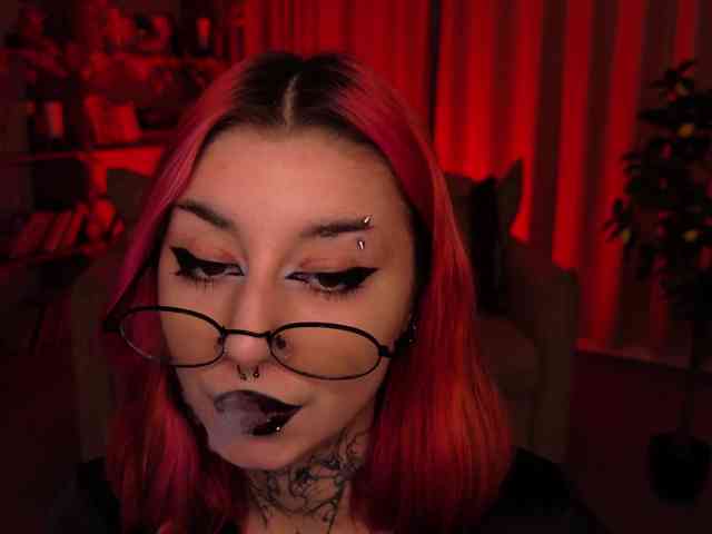 MistressMarcelline webcam