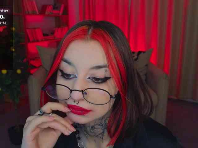 MistressMarcelline webcam