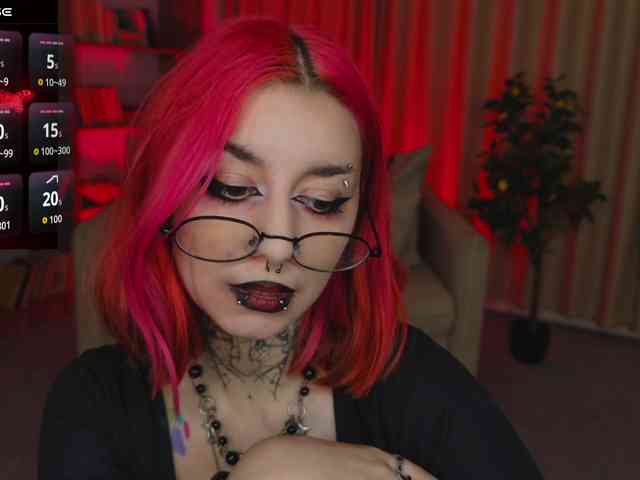 MistressMarcelline webcam