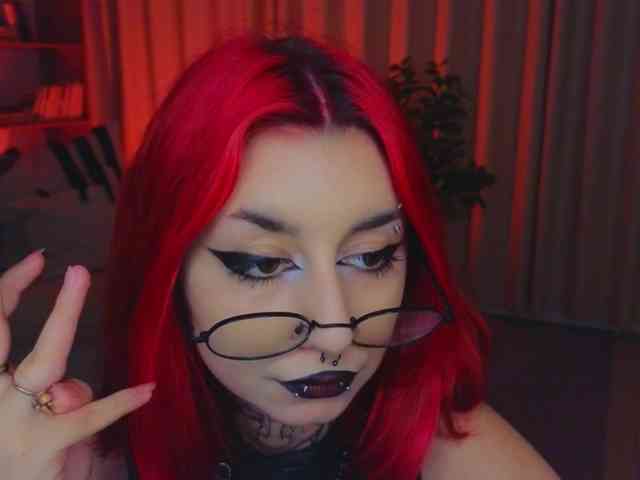 MistressMarcelline webcam