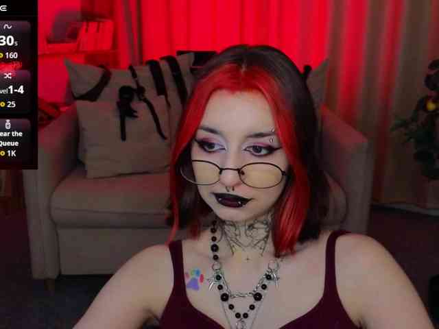 MistressMarcelline webcam
